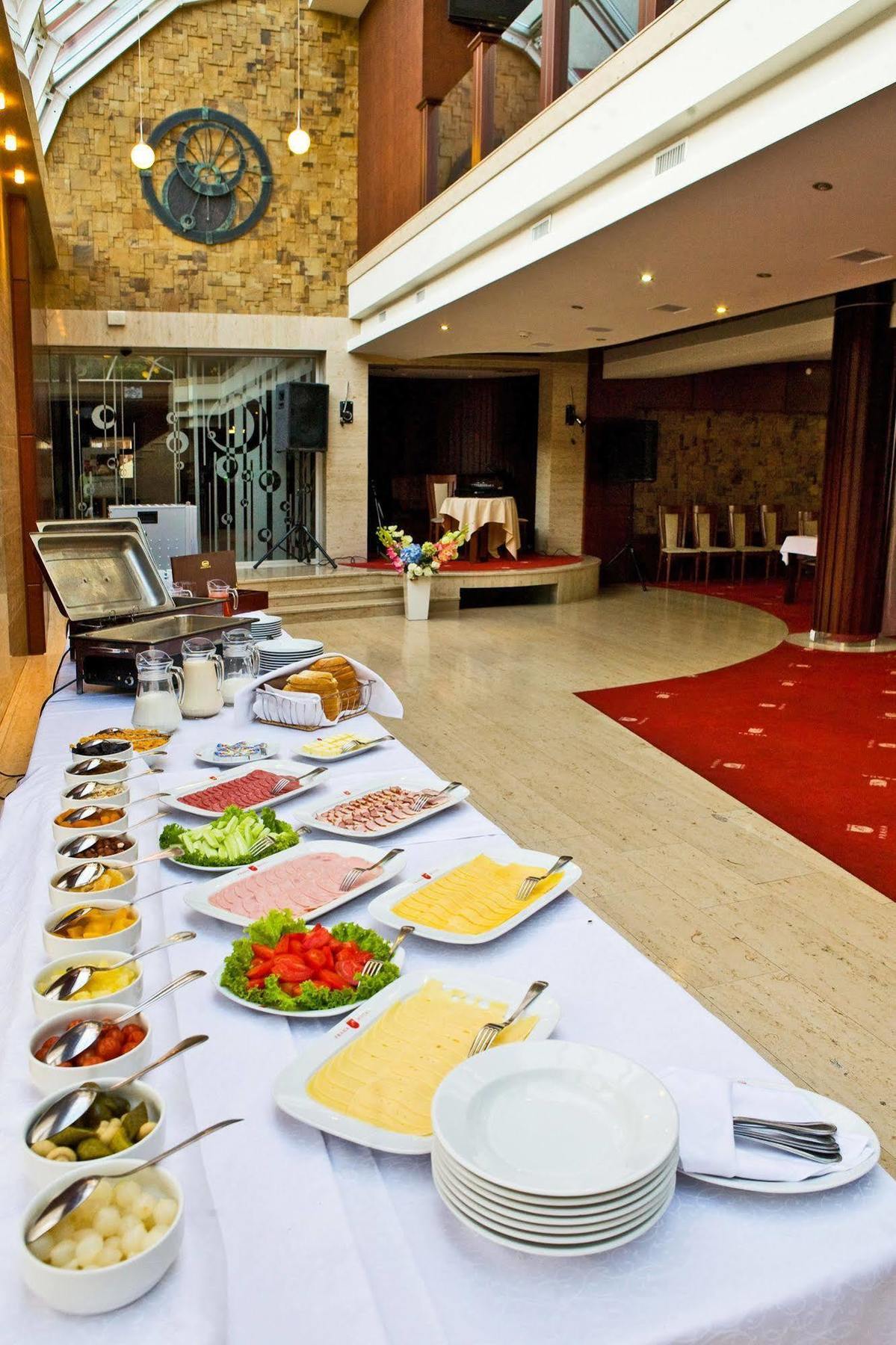 Praha Park Hotel Užhorod Exteriér fotografie